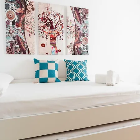 Picasso Daisy Appartement Fuengirola