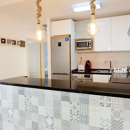 Picasso Daisy Apartament *