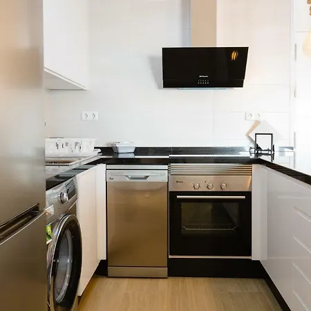 Picasso Daisy Apartment Fuengirola